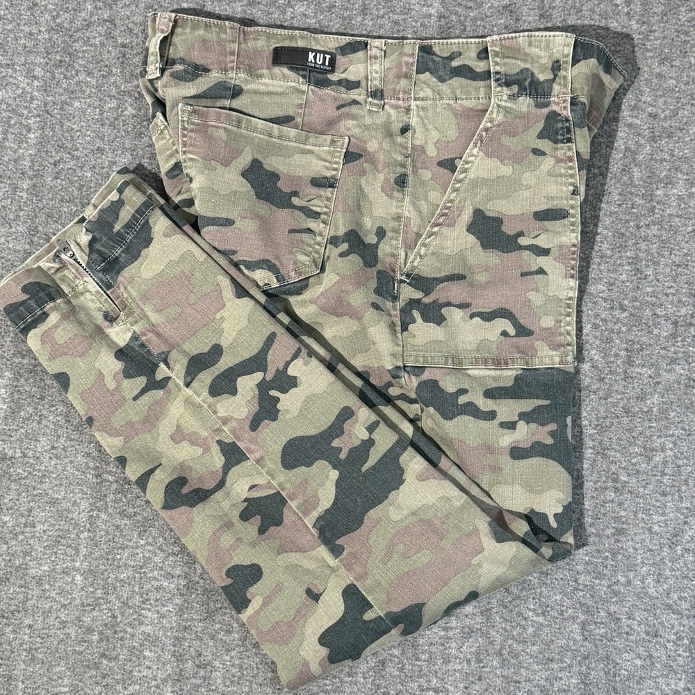 KUT from the Kloth Reese Camouflage zipper ankle straight-leg pants SZ 8
